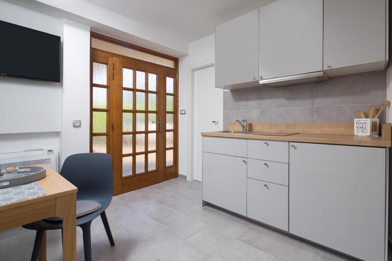 Apartma Beni *